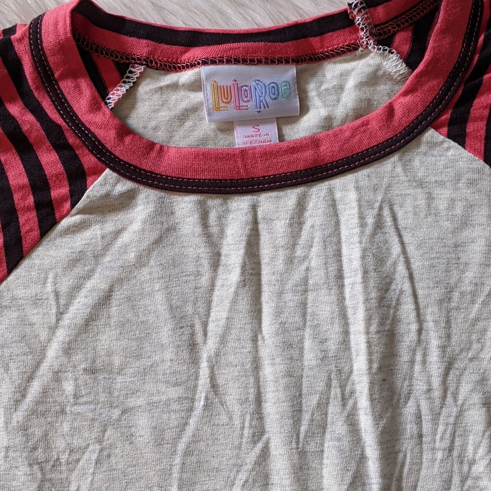 LulaRoe Randy Tee - Picture 3 of 3